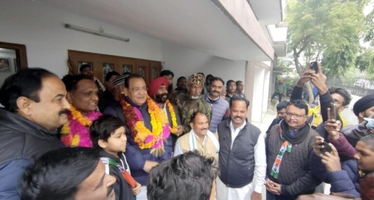 लावों लश्कर के साथ सुल्तानपुर पट्टी से मौ. रफी ने दाखिल किया नामकंन