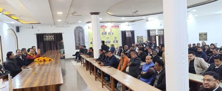 कांग्रेस प्रत्याशी को मिला काशीपुर बार का समर्थन