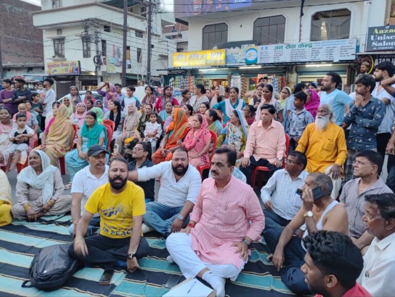 आखिर क्यों बैठे पूर्व विधायक राजकुमार ठुकराल धरने पर,पढ़िए पूरी खबर….
