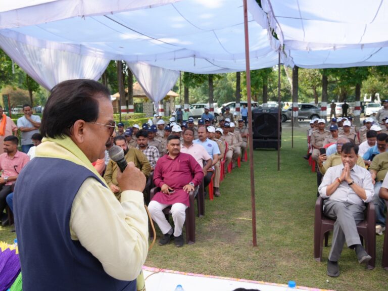 विश्व पर्यावरण के दिवस पर संजय वन मे सांसद अजय भट्ट किया पौधारोपण, मां के नाम एक पेड़ अवश्य लगाने की अपील
