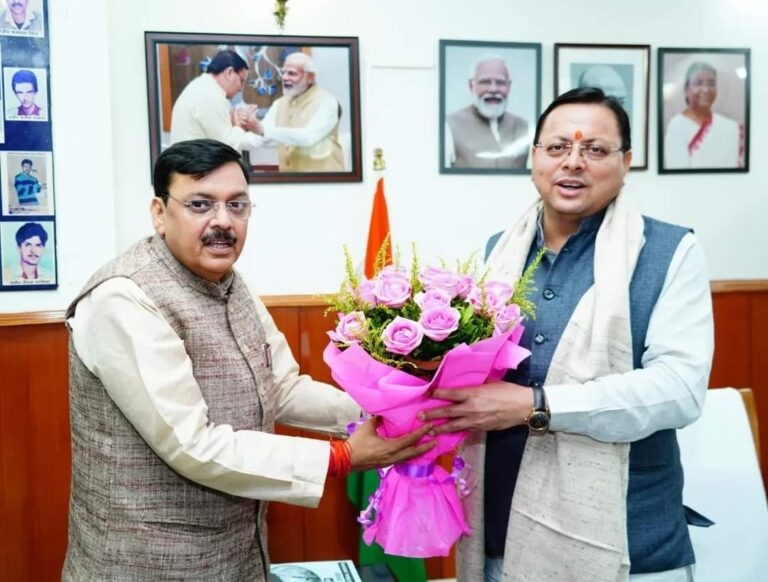 पूर्व विधायक राजेश शुक्ला ने एयरपोर्ट के विस्तार में मुख्यमंत्री पुष्कर धामी से पत्र लिखकर की यह मांग