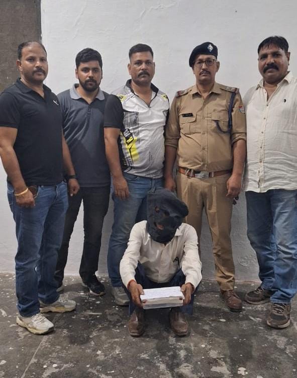 देवभूमि उत्तराखंड को नशामुक्त बनाने की मुहिम में उधमसिंहनगर पुलिस की बड़ी कार्रवाई: कोतवाली रुद्रपुर पुलिस एवं एसटीएफ की संयुक्त कार्रवाई में 135 ग्राम स्मैक के साथ नशा तस्कर गिरफ्तार