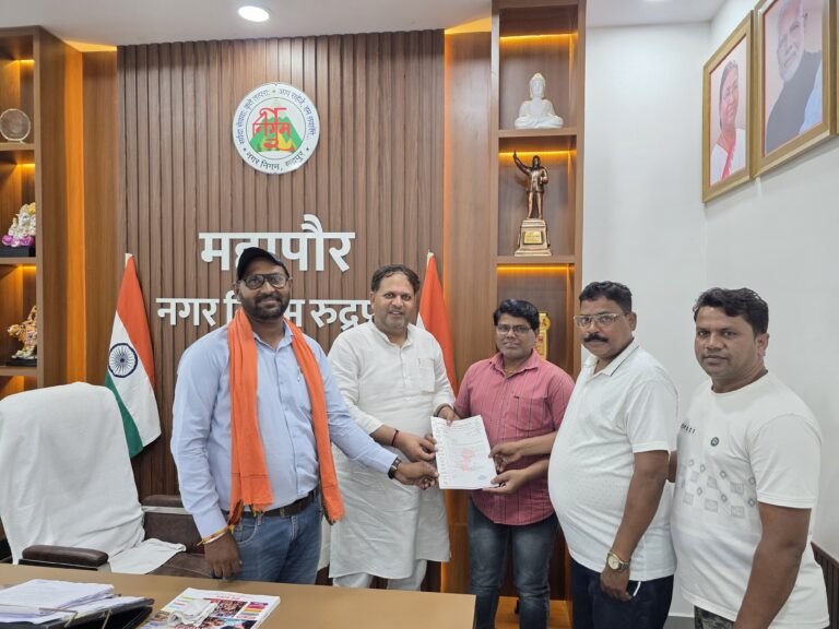 महापौर ने सफाई कर्मियों को दी राहत  – भीषण गर्मी को देखते हुए बदली काम की शिफ्ट
