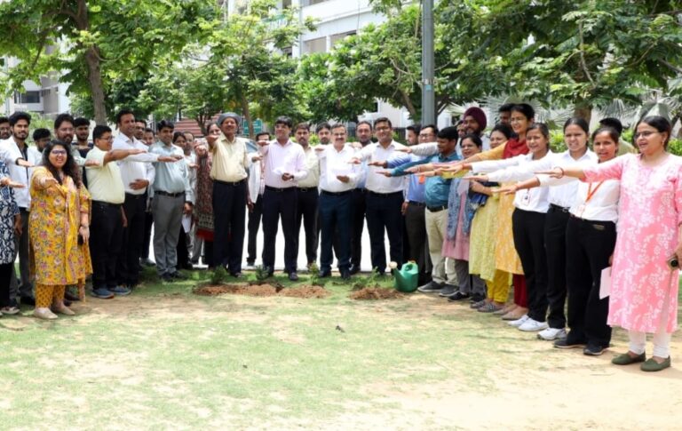 टीएमयू छात्रों को दिलाई क्लीन टीएमयू,ग्रीन टीएमयू की शपथ