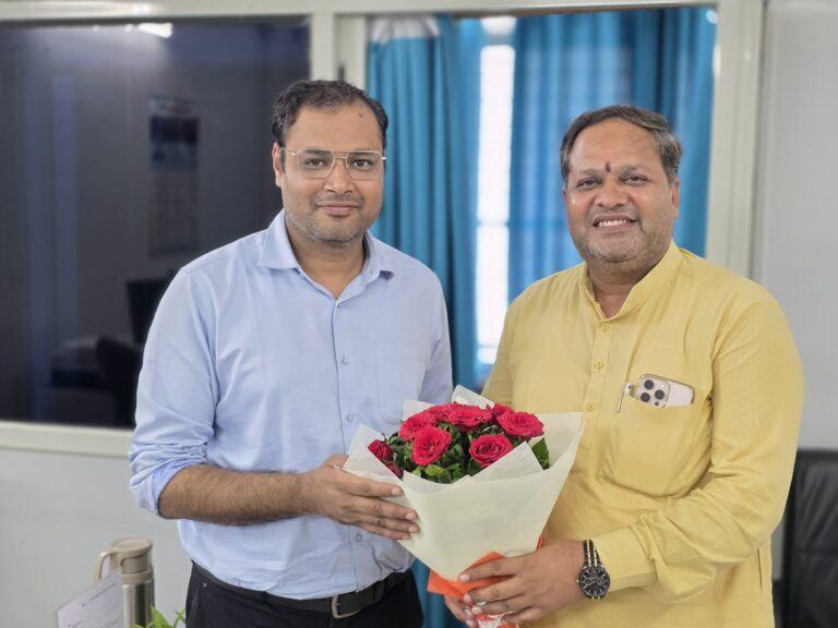 महापौर विकास शर्मा ने शहरी विकास सचिव से की मुलाकात,शहर की कई अहम योजनाओं पर रखे प्रस्ताव