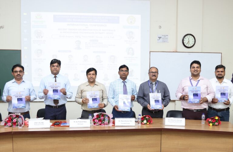 कोतवाली रुद्रपुर ने चलाया काली फिल्म, रेट्रो साइलेंसर चालको के विरुद्ध अभियान