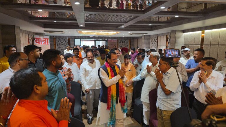 प्रबुद्ध जन गोष्ठी में मोदी-धामी सरकार की उपलब्धियों पर चर्चा