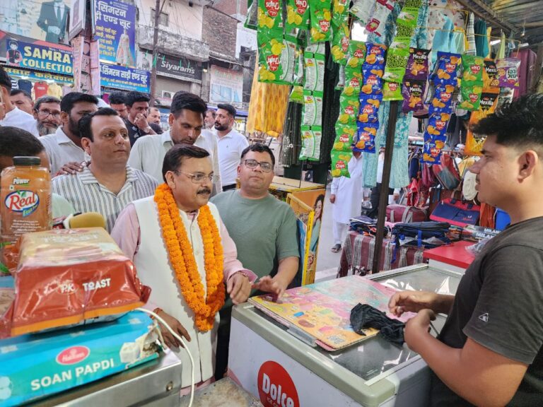 किच्छा में ‘जीएसटी बचत उत्सव’ आयोजित, पूर्व विधायक राजेश शुक्ला ने की शिरकत — प्रधानमंत्री मोदी और मुख्यमंत्री धामी के आर्थिक सुधारों की सराहना