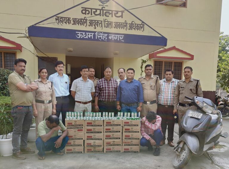 राजस्व को चूना लगाने वाले तस्कर चढ़े आबकारी विभाग के हत्थे, 21 पेटियाँ ज़ब्त