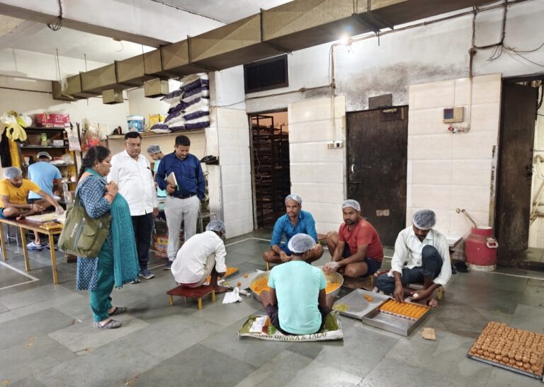 खाद्य सुरक्षा विभाग की छापेमारी से हड़कंप, निर्देशों का उल्लंघन करने पर होगी सख्त कार्रवाई