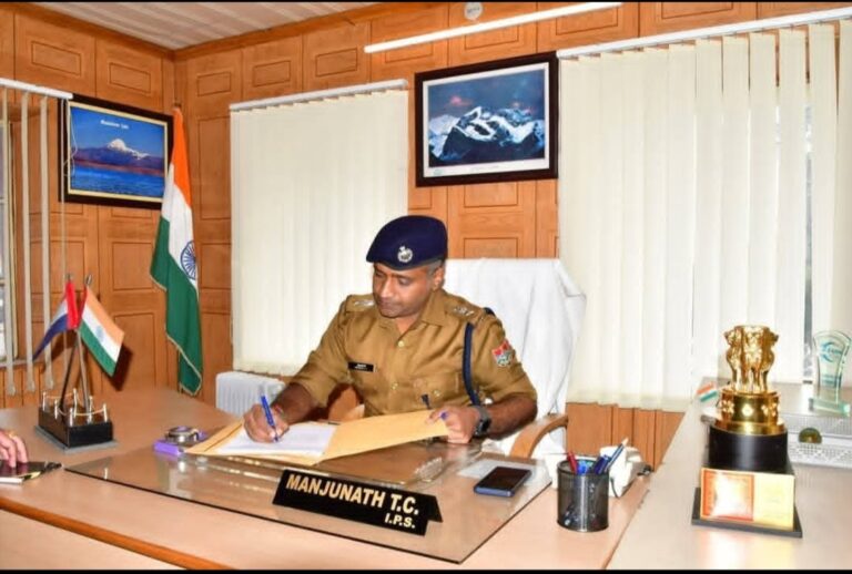 नैनीताल : नवनियुक्त एसएसपी मंजूनाथ टीसी ने संभाला कार्यभार, बोले— महिला सुरक्षा व अपराध नियंत्रण सर्वोच्च प्राथमिकता