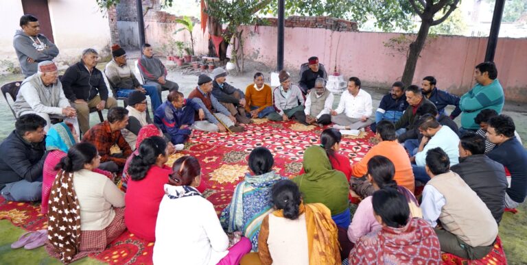 शांति विहार में बढ़ती ड्रग गतिविधियों पर रोष—विरोध करने पर पैडलरों की पत्थरबाज़ी, गाबा के आह्वाहन पर वार्डवासी संगठित होने को तैयार