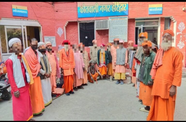 आस्था की आड़ में ठगी नहीं चलेगी—घाटों पर ताबड़तोड़ कार्रवाई!