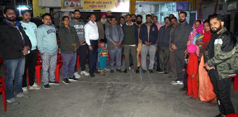 रूद्रपुर अगेंस्ट ड्रग्स’ कार्यक्रम के तहत जगतपुरा में कच्ची शराब पर रोकथाम के लिये जुटे नागरिक