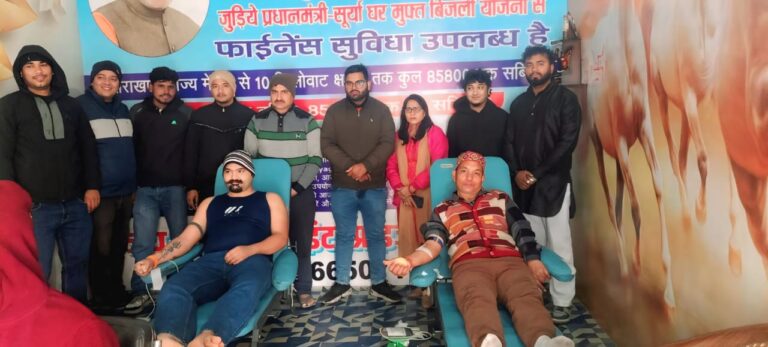 मानवता की मिसाल: सेवा क्रांति वेलफेयर ट्रस्ट के शिविर में 26 रक्तदाताओं ने किया रक्तदान