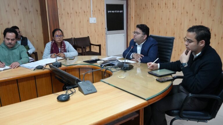 स्वच्छ, हरित और व्यवस्थित उत्तराखंड की दिशा में ठोस एवं तरल अपशिष्ट प्रबंधन पर सख्त निर्देश