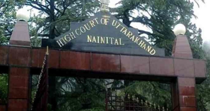 सोशल मीडिया पर खबर चलाने वालों को झटका – उत्तराखंड हाईकोर्ट ने दिखाया कानून का आईना