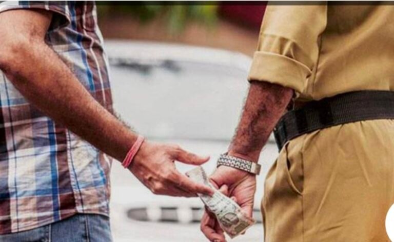 रिश्वतखोरी पर विजिलेंस का वार: 80 हजार लेते ही धर दबोचा बिजली विभाग का जेई