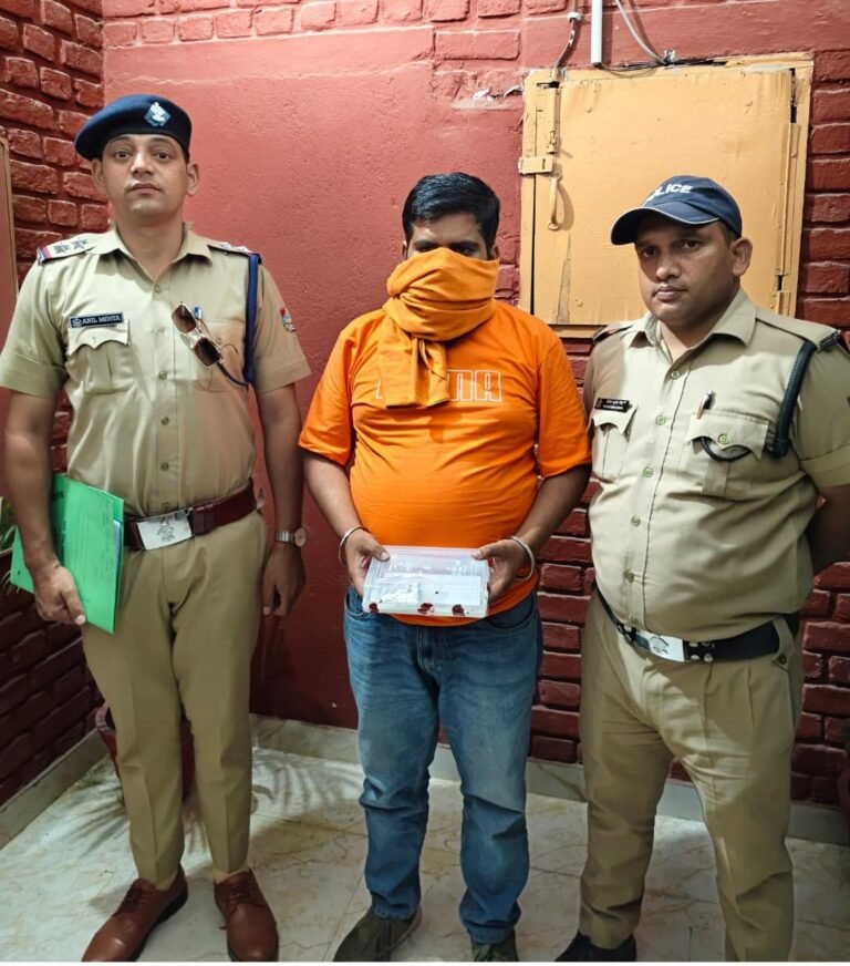 4 लाख की स्मैक के साथ तस्कर गिरफ्तार