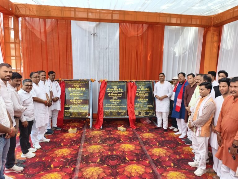 शहरी विकास मंत्री ने नगर निगम में किया करोड़ों की योजनाओं का शिलान्यास