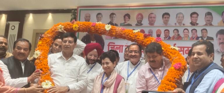 रुद्रपुर में फीका पड़ा कांग्रेस का दम, शैलजा के सम्मेलन में स्थानीय नेताओं की उपेक्षा बनी चर्चा