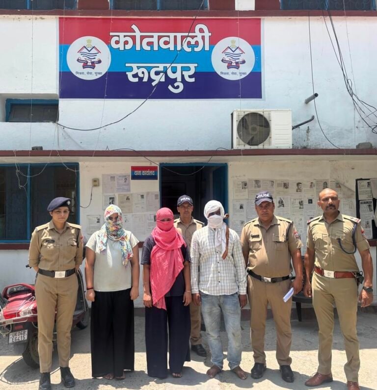 पुलिस टीम पर हमला करने वाले तीन आरोपी गिरफ्तार, तीन की तलाश जारी