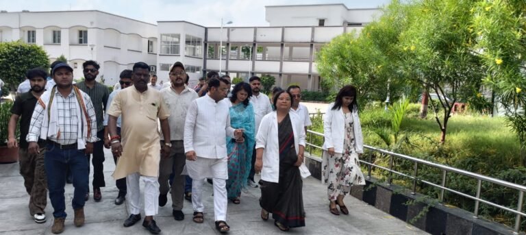 विधायक शिव अरोरा का एक ओर संकल्प पूर्ण होने के ओर विधायक का भरोसा 2026 से शुरू होगा रुद्रपुर का मेडिकल कॉलेज, विधायक के प्रस्ताव 14 करोड़ से मेडिकल कॉलेज मे लगी एमआरआई मशीन, डायग्नोस्टिक लैब बनकर तैयार जनता मिलेगी बड़ी राहत