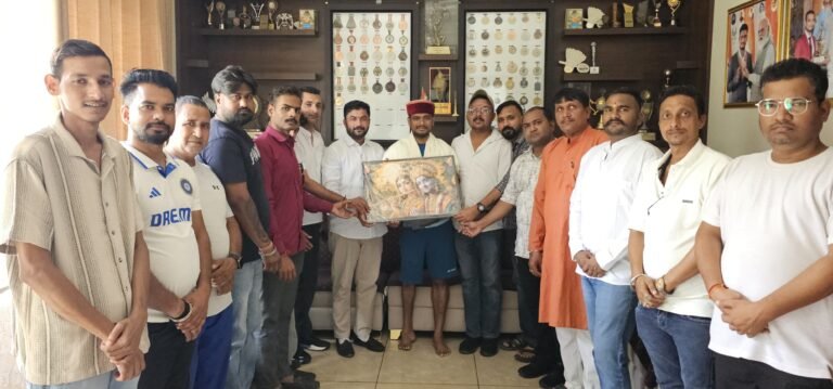जिलाध्यक्ष युवामोर्चा विपिन सिंह गहलौत ने पैरालंपिक पदक विजेता मनोज सरकार का कुशलक्षेम जाना