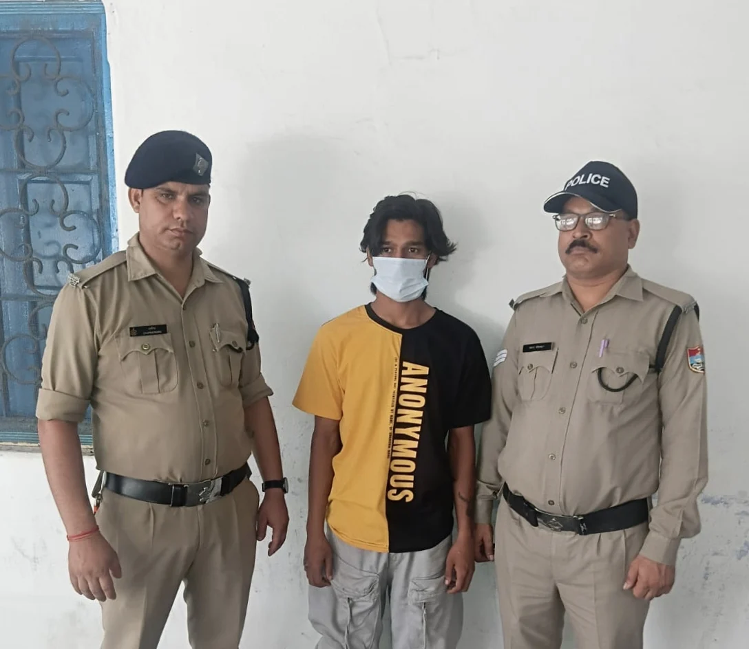 रात में घर का ताला तोड़ा, नकदी-जेवर उड़ाए,15 दिन बाद पुलिस के हत्थे चढ़ा आरोपी